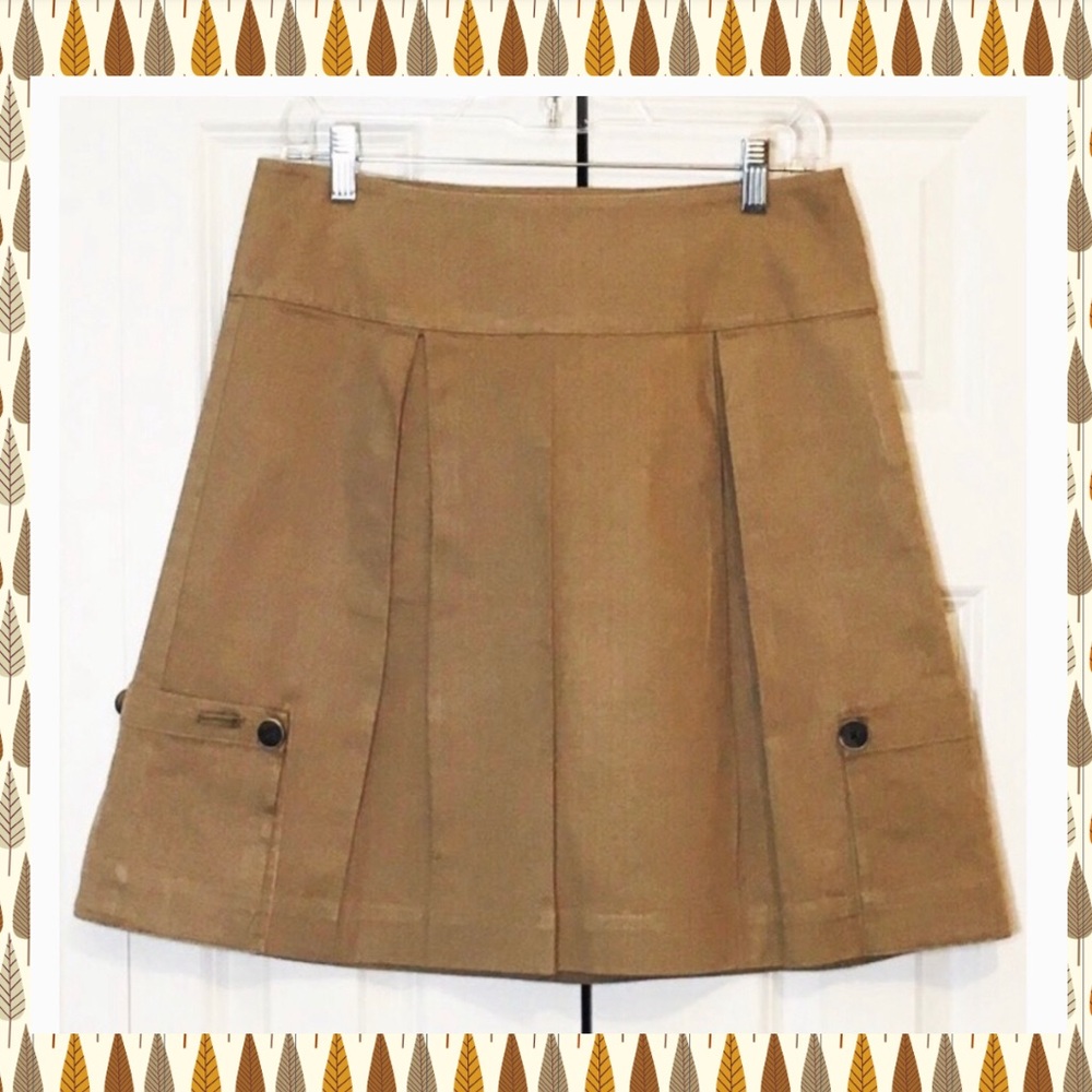 Merrell Women’s Tan Pleated Skirt Size 8